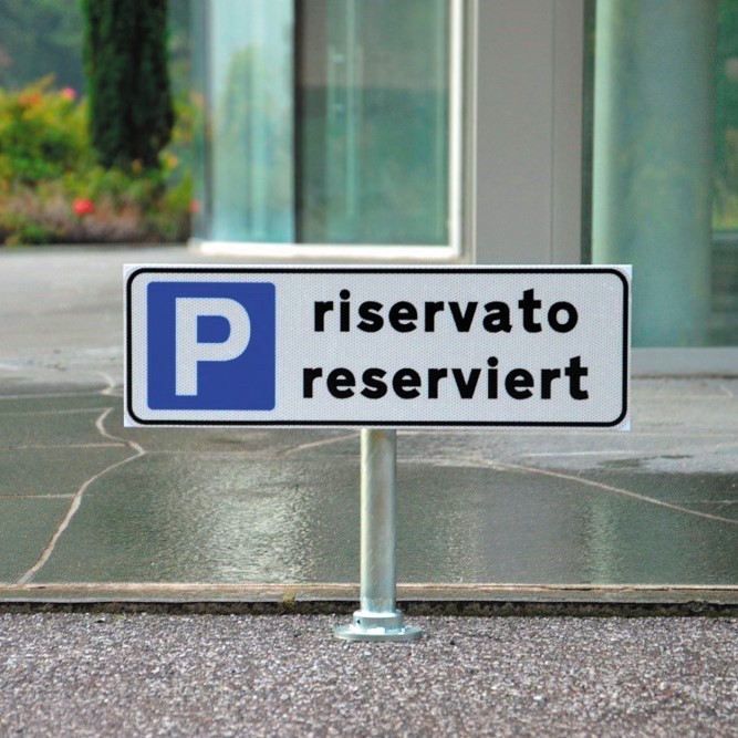 Parkplatz Absperrpfosten flexibel